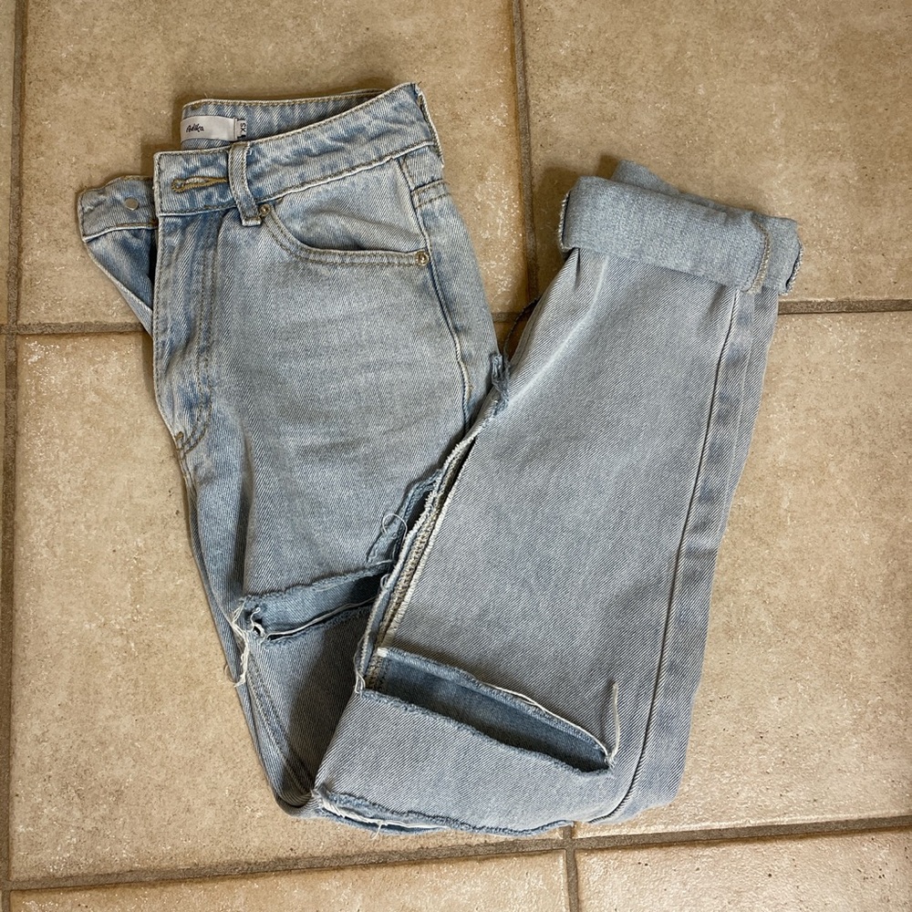 Adika/Edikted light wash mom jeans